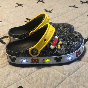 DISNEY Mickey Mouse Crocs